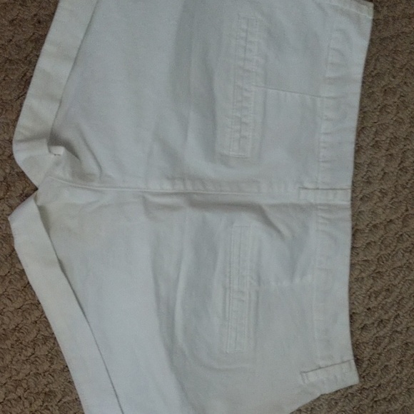 Shorts - Picture 2 of 3